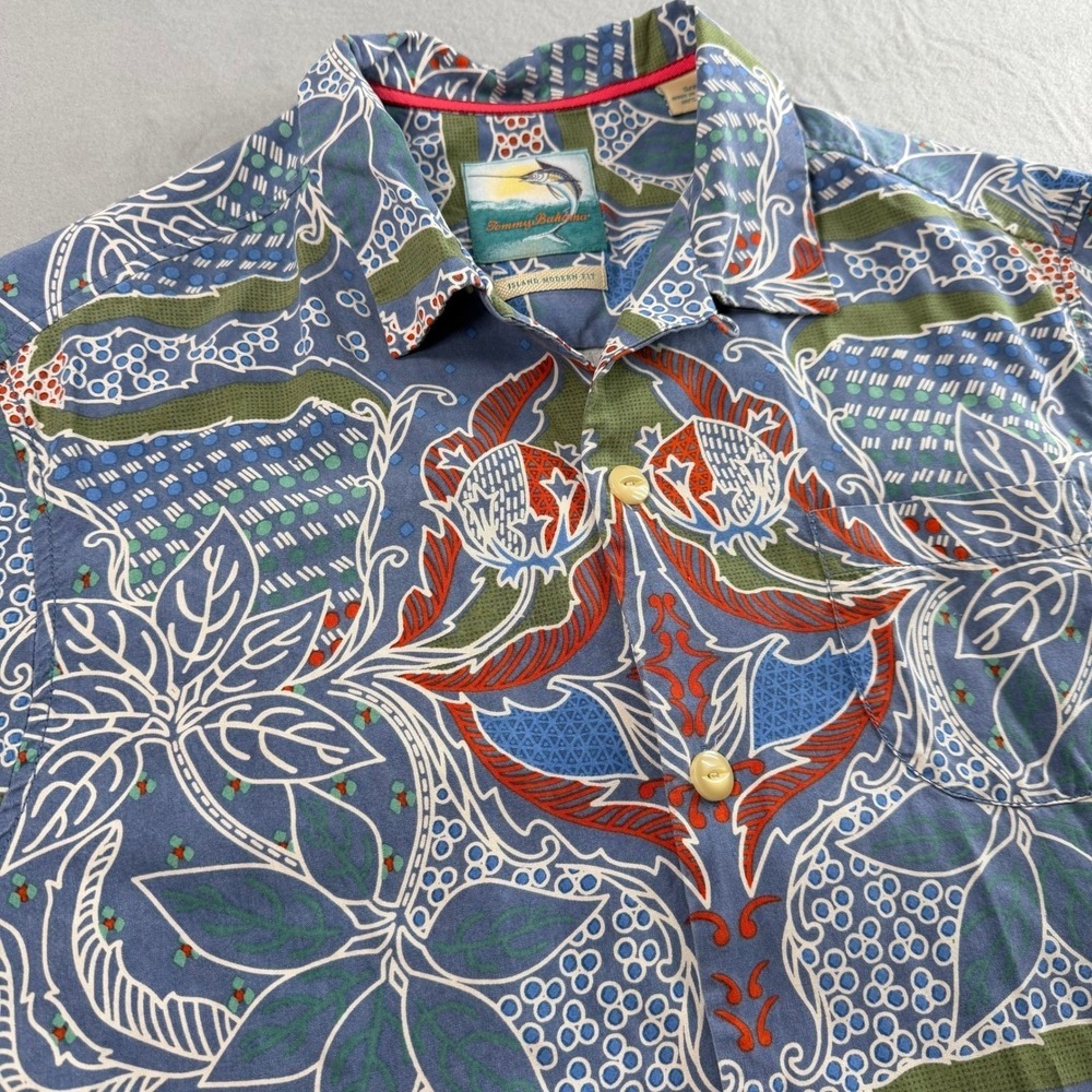Tommy Bahama Button Down Shirt Mens Small Blue Silk Island Modern Fit Tropical